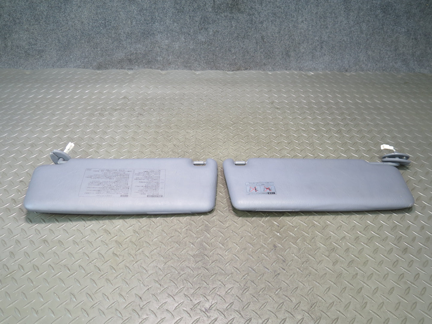 95-97 Toyota Celsior UCF20 RHD Front Left & Right Sun Visor Set Gray OEM