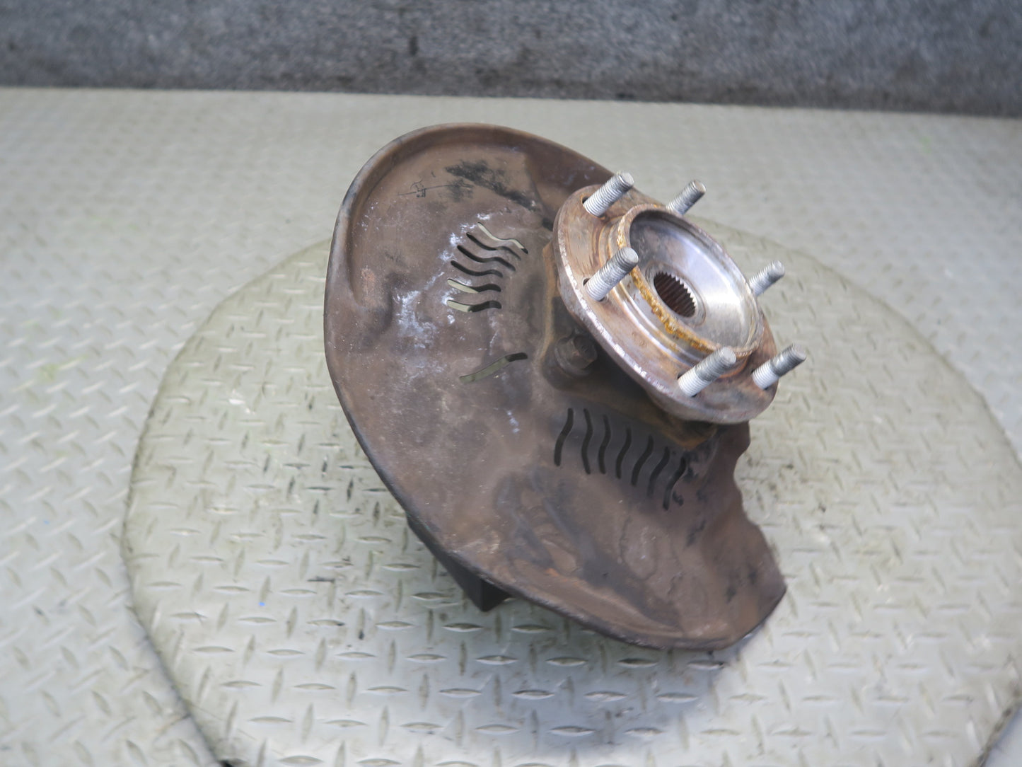 2010-2013 Lexus URJ150L GX460 AWD Front Left Side Spindle Knuckle Wheel Hub