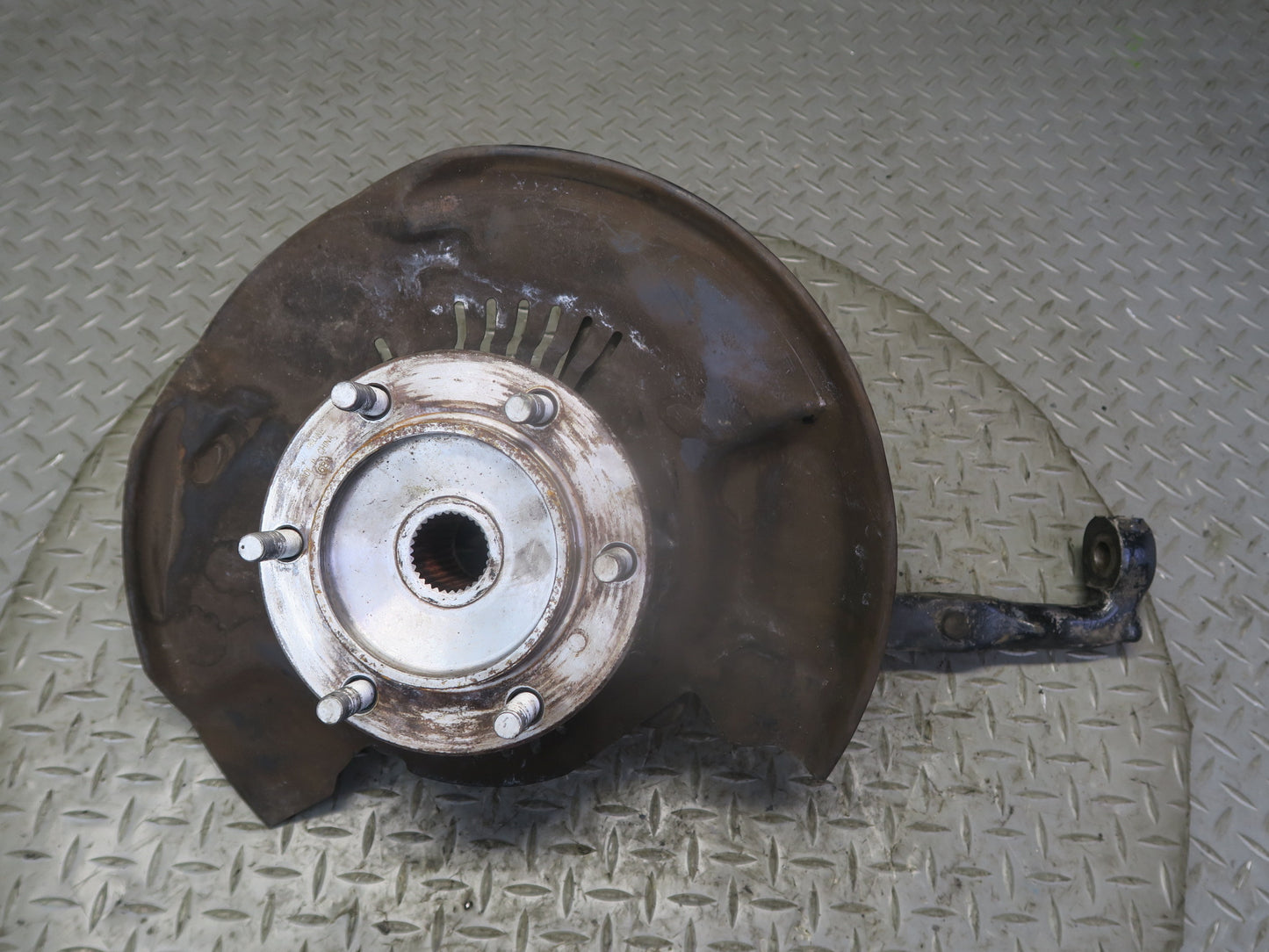 2010-2013 Lexus URJ150L GX460 AWD Front Left Side Spindle Knuckle Wheel Hub
