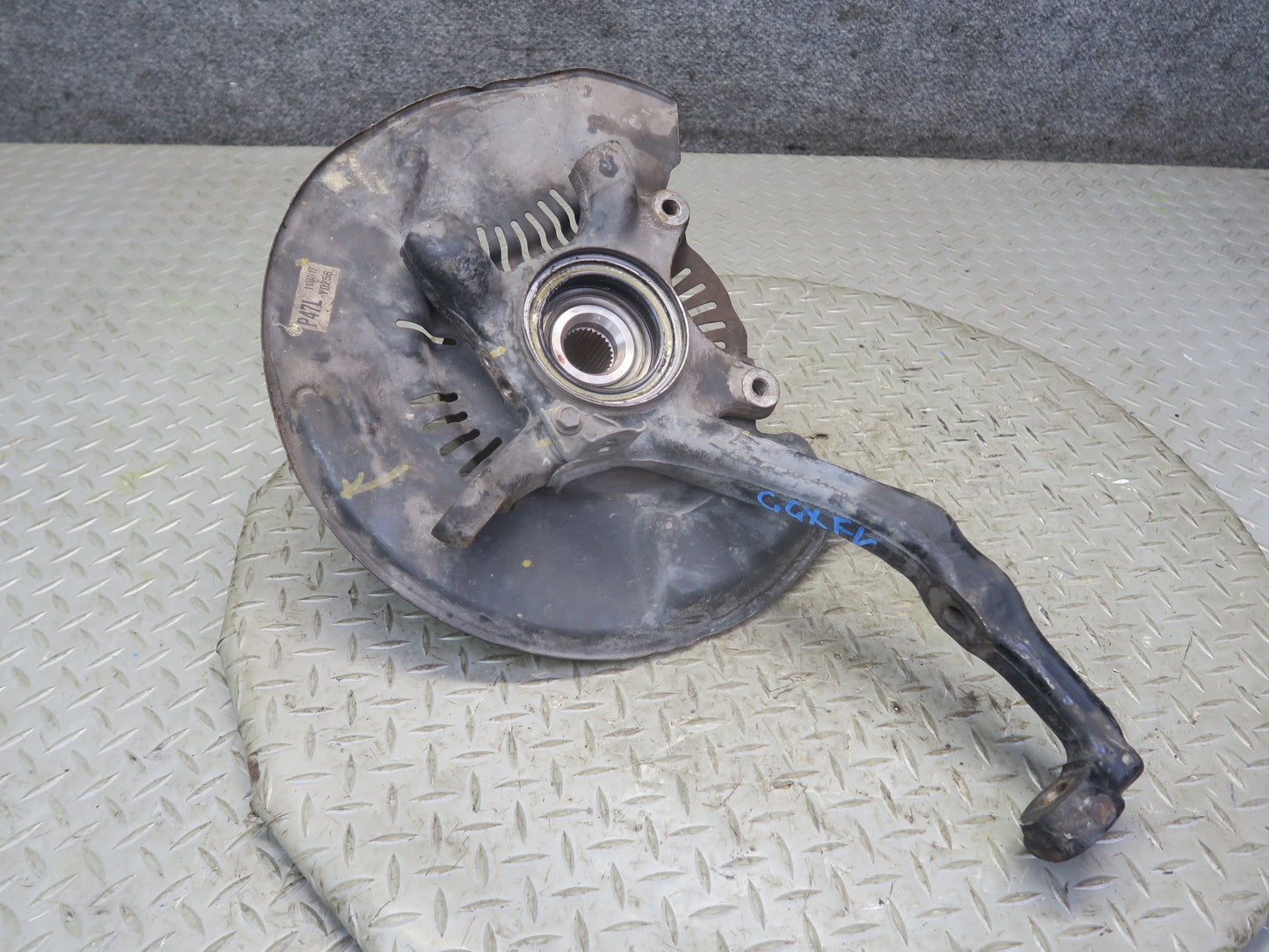 2010-2013 Lexus URJ150L GX460 AWD Front Left Side Spindle Knuckle Wheel Hub