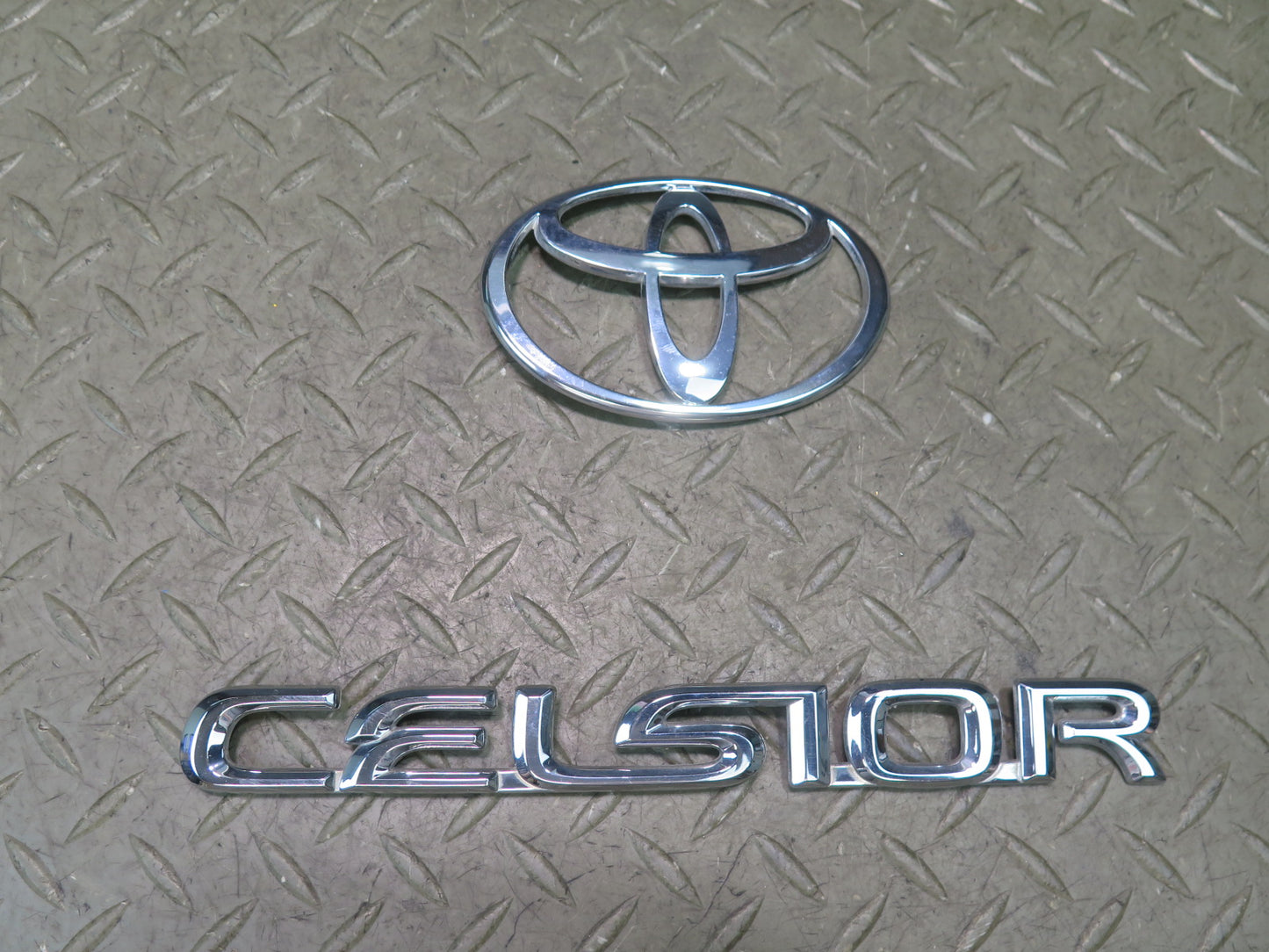 95-97 Toyota Celsior UCF20 Rear Trunk Lid Badge Emblem Logo Symbol Set OEM