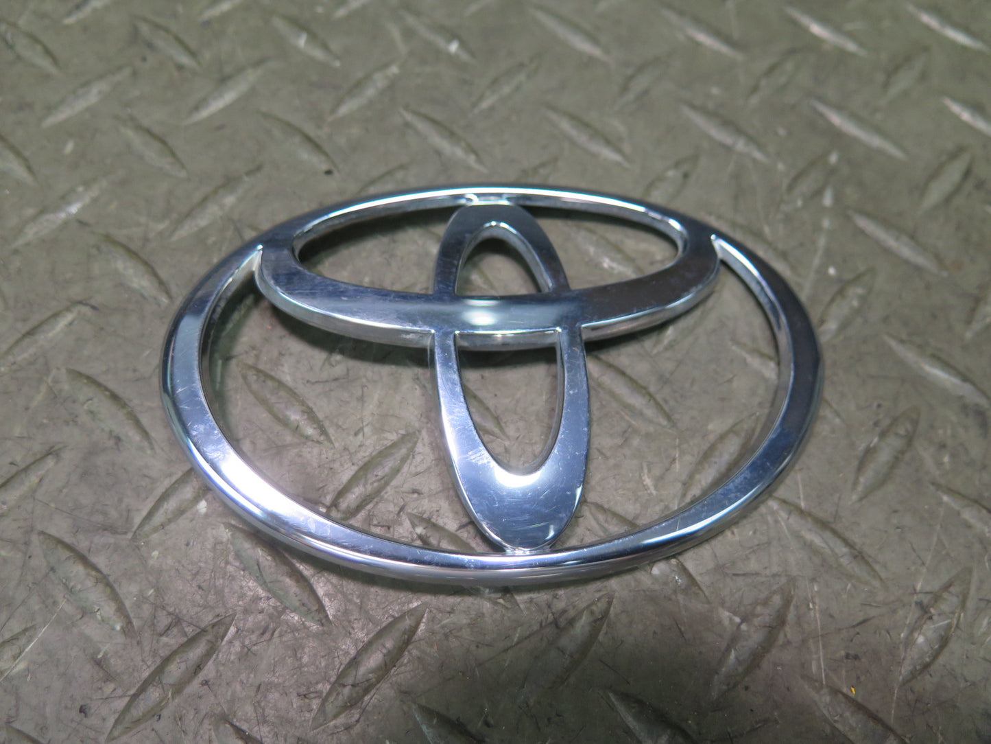 95-97 Toyota Celsior UCF20 Rear Trunk Lid Badge Emblem Logo Symbol Set OEM