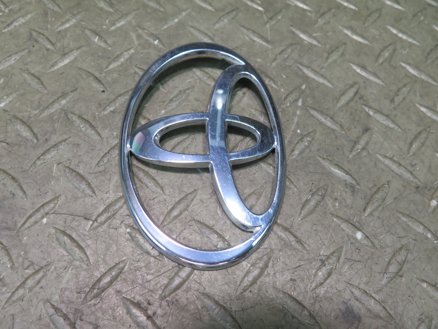95-97 Toyota Celsior UCF20 Rear Trunk Lid Badge Emblem Logo Symbol Set OEM