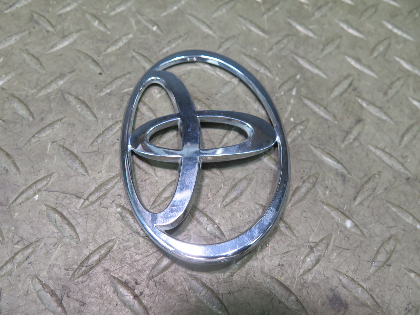 95-97 Toyota Celsior UCF20 Rear Trunk Lid Badge Emblem Logo Symbol Set OEM