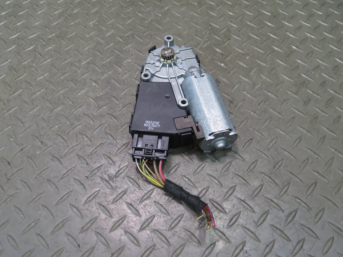 2001-2006 BMW E46 3-SERIES Sunroof Motor Drive Unit 6918977