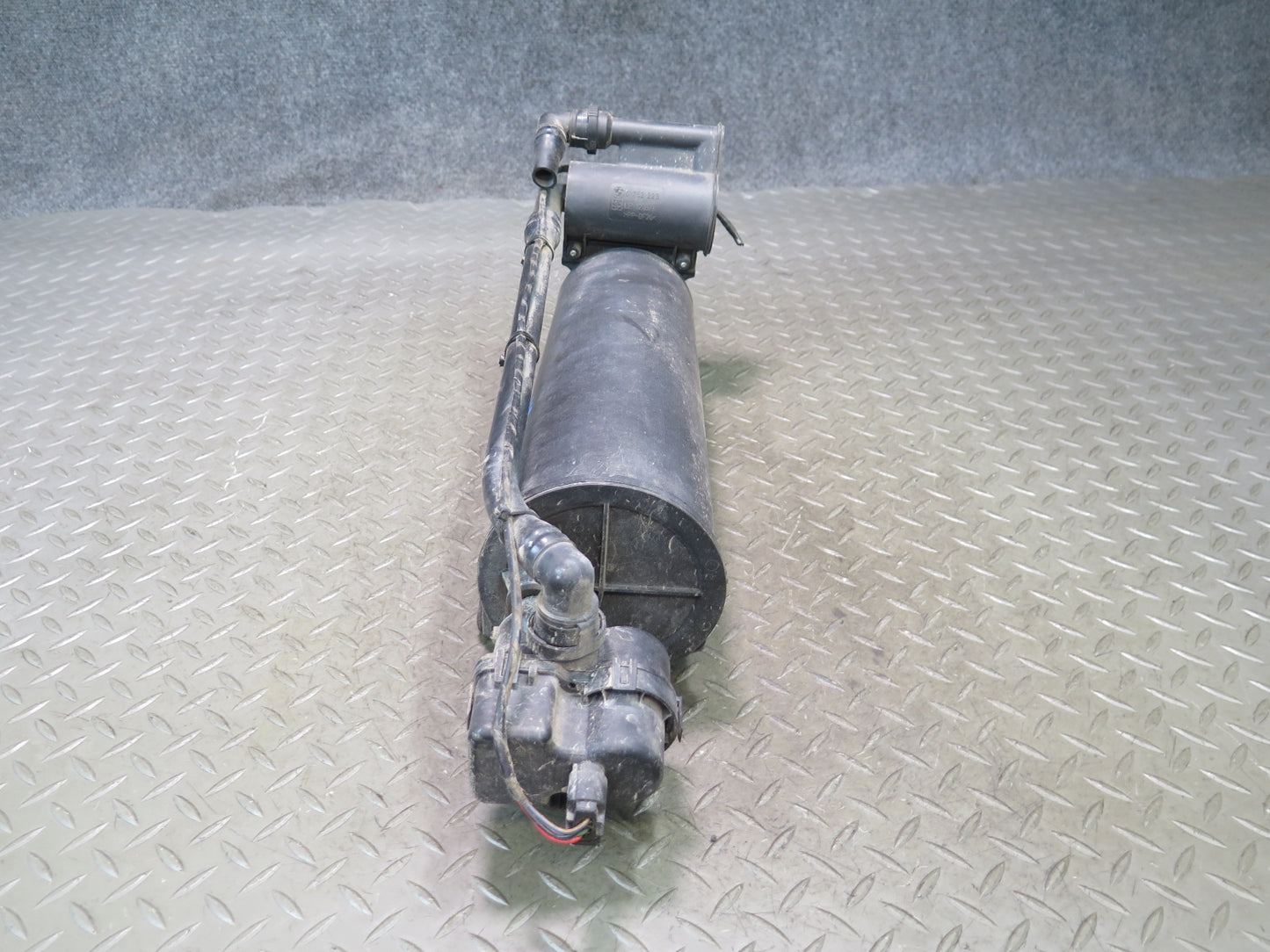2001-2006 BMW E46 3-SERIES M54 S54 Fuel Evap Vapor Charcoal Canister 6752223