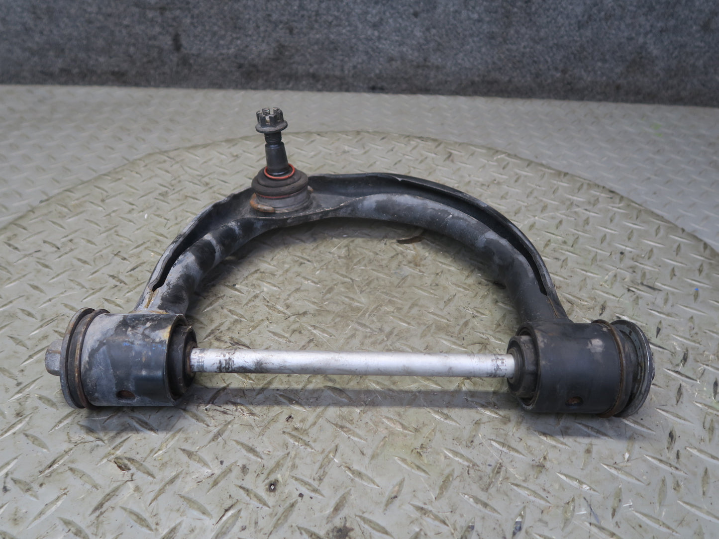 2010-2014 Lexus URJ150L GX460 Front Right Suspension Upper Control  Arm