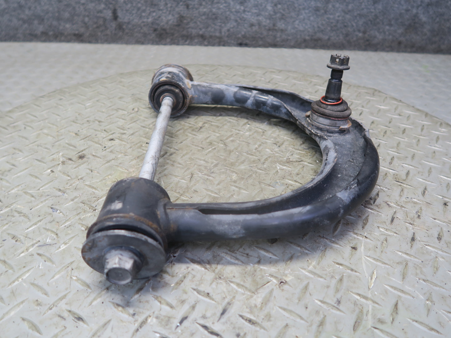 2010-2014 Lexus URJ150L GX460 Front Right Suspension Upper Control  Arm