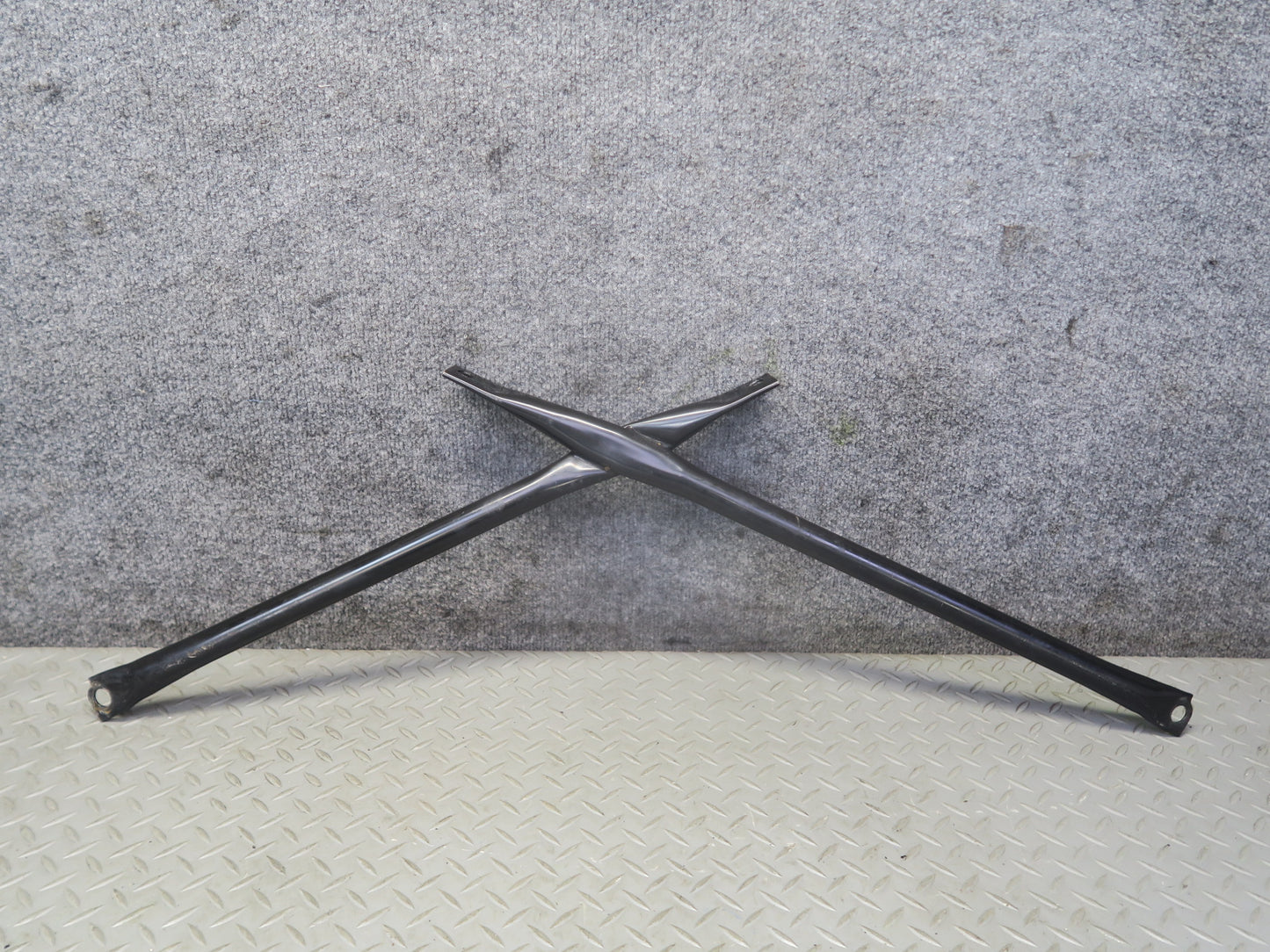 00-05 Toyota MR2 Spyder ZZW30L Rear Strut Engine Cross Bar Brace OEM