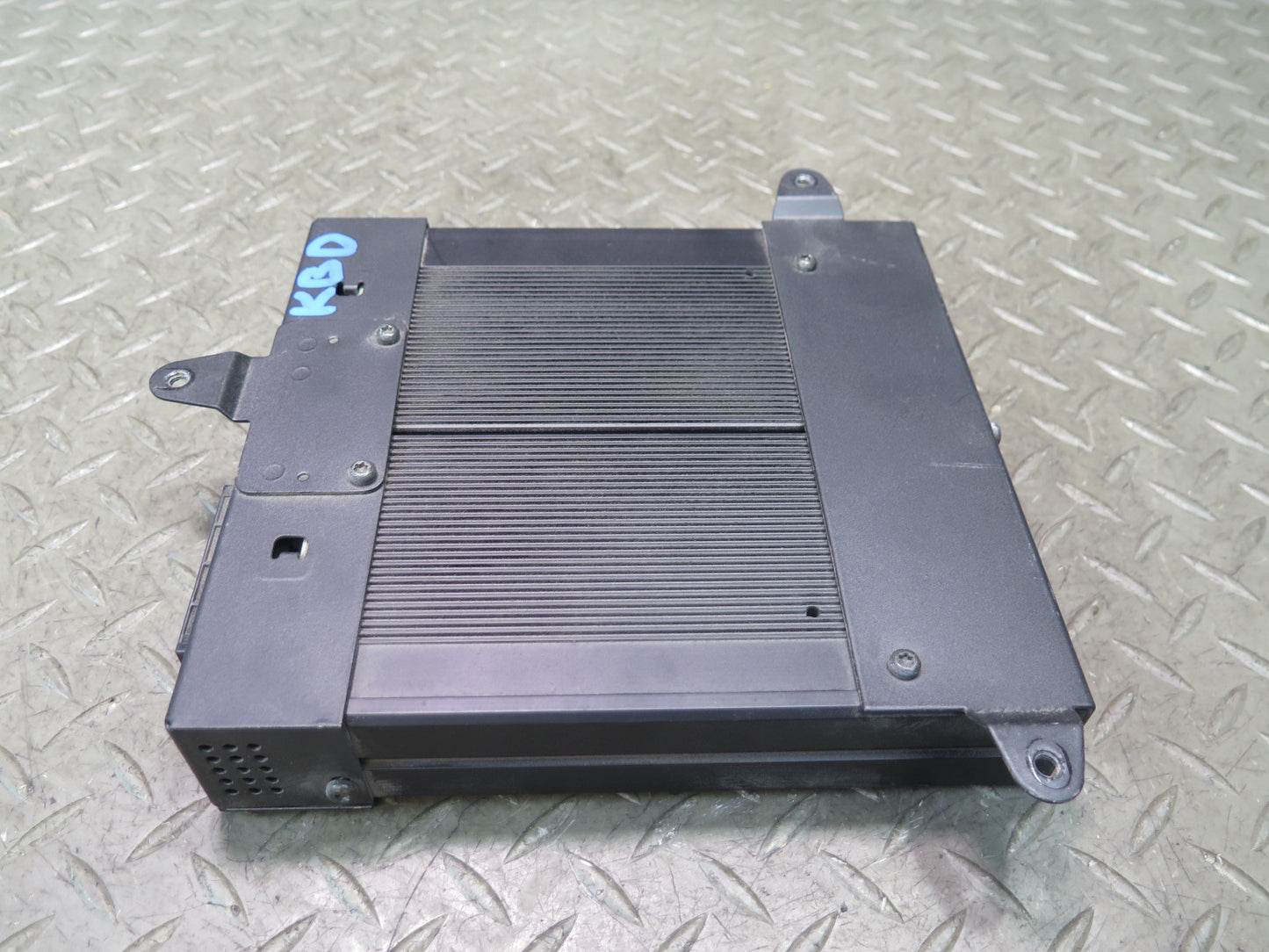2001-2006 BMW E46 3-SERIES Harman Kardon Audio System Amplifier AMP 6946985