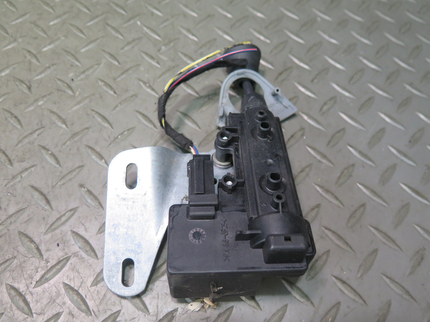 01-06 BMW E46 M3 Rear Left & Right Quarter Window Regulator Motor Bracket Set