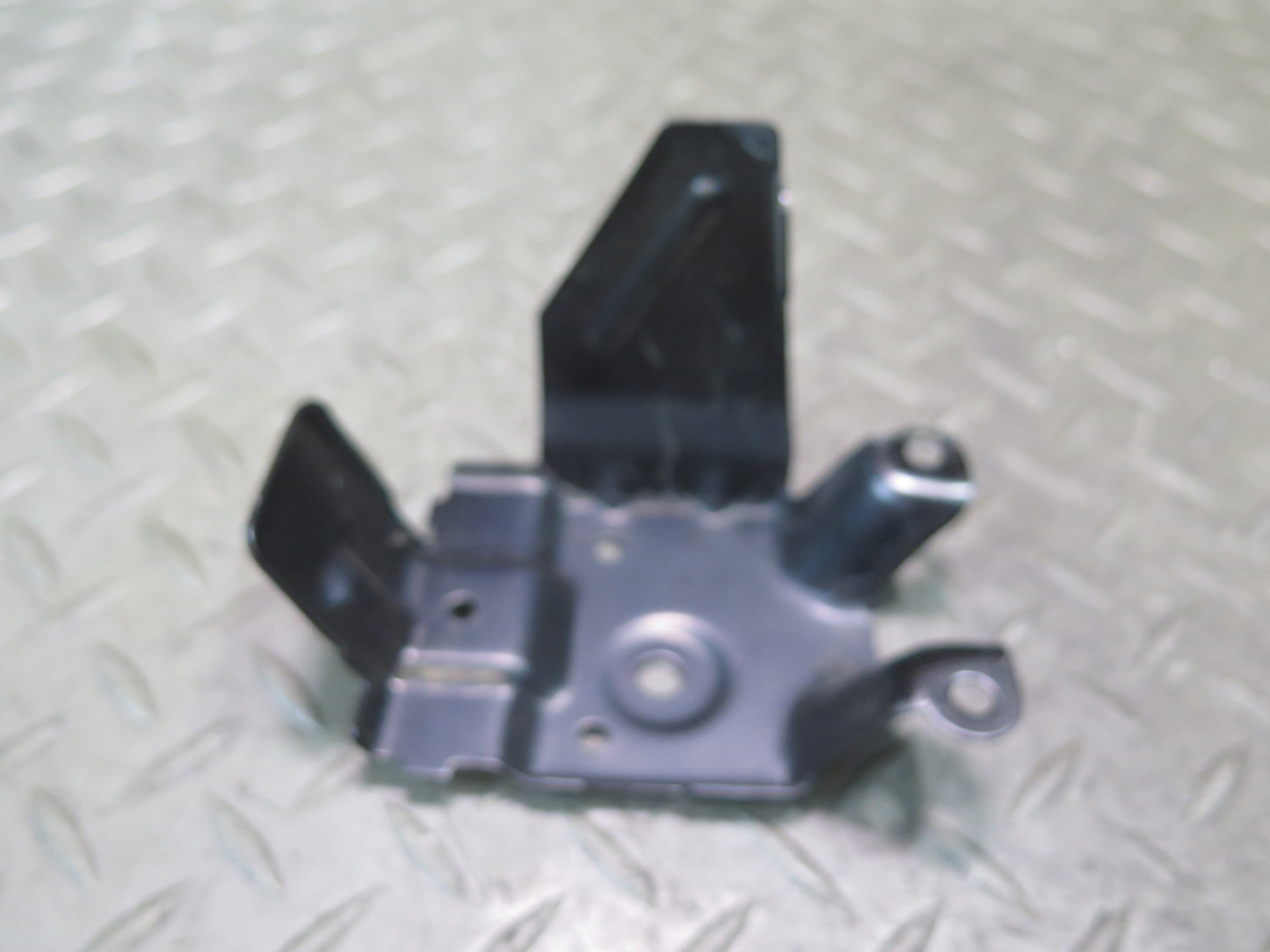01-06 BMW E46 M3 Rear Left & Right Quarter Window Regulator Motor Bracket Set