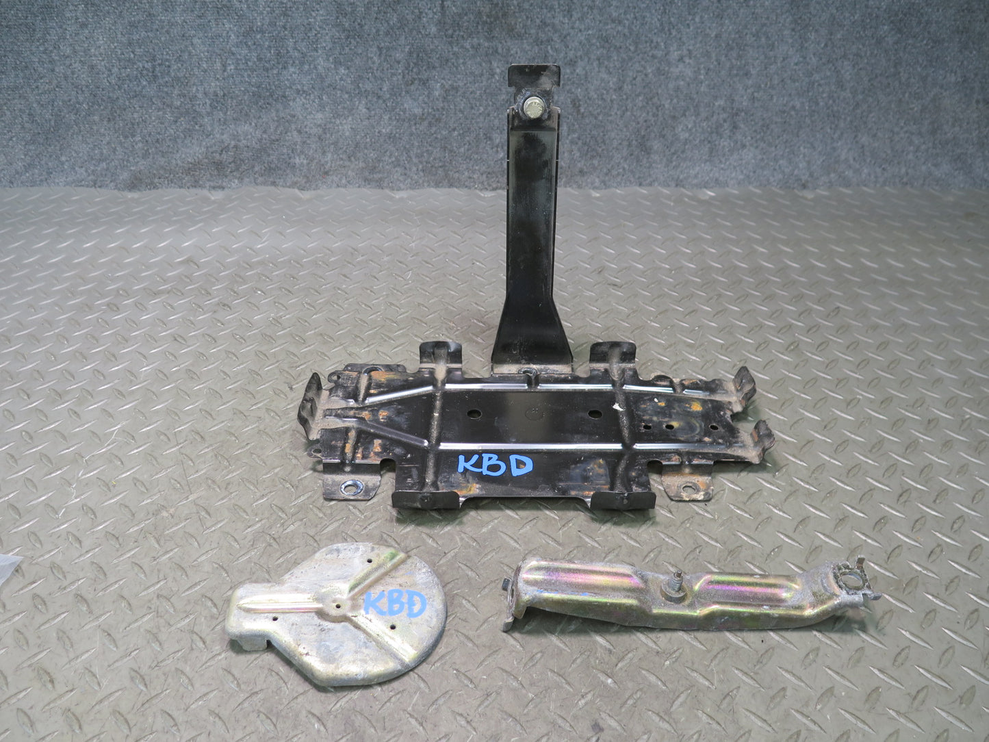 2001-2006 BMW E46 M3 Battery Mount Holder Bracket Support Set
