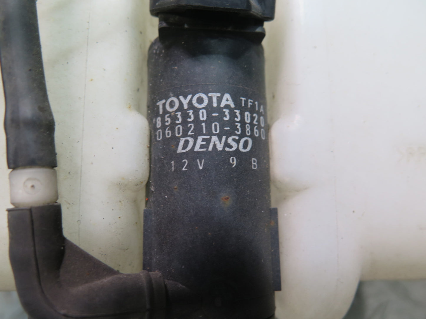 00-05 Toyota MR2 Spyder ZZW30L Windshield Washer Fluid Reservoir Tank w Pump OEM