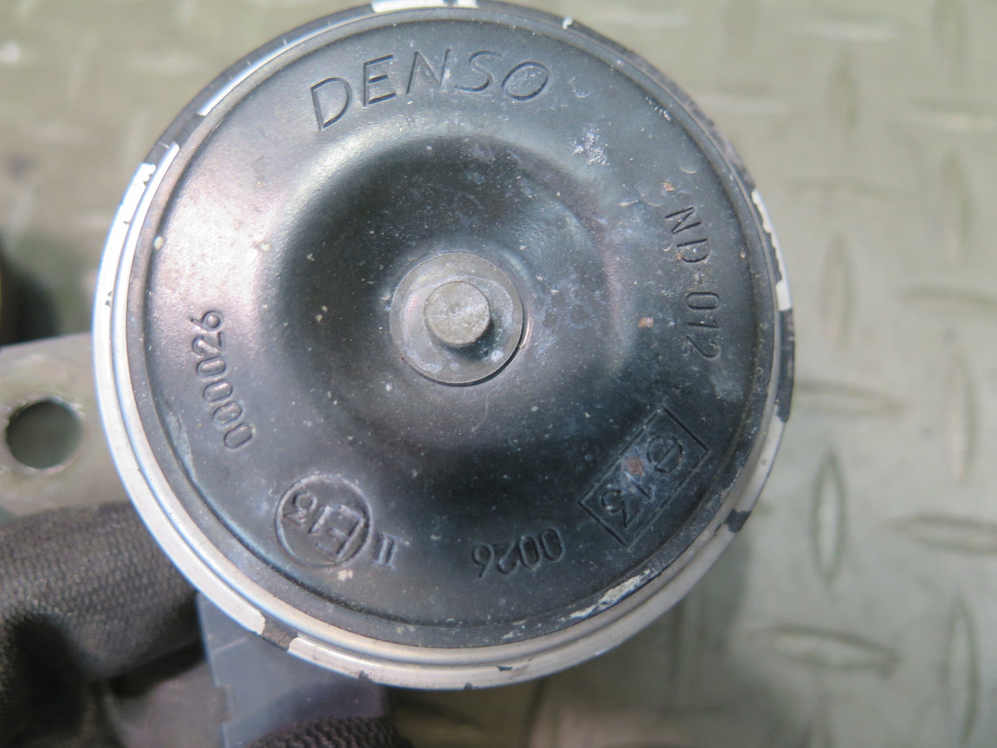 00-05 Toyota MR2 Spyder ZZW30L High & Low Tone Note Pitch Horn Signal Set OEM