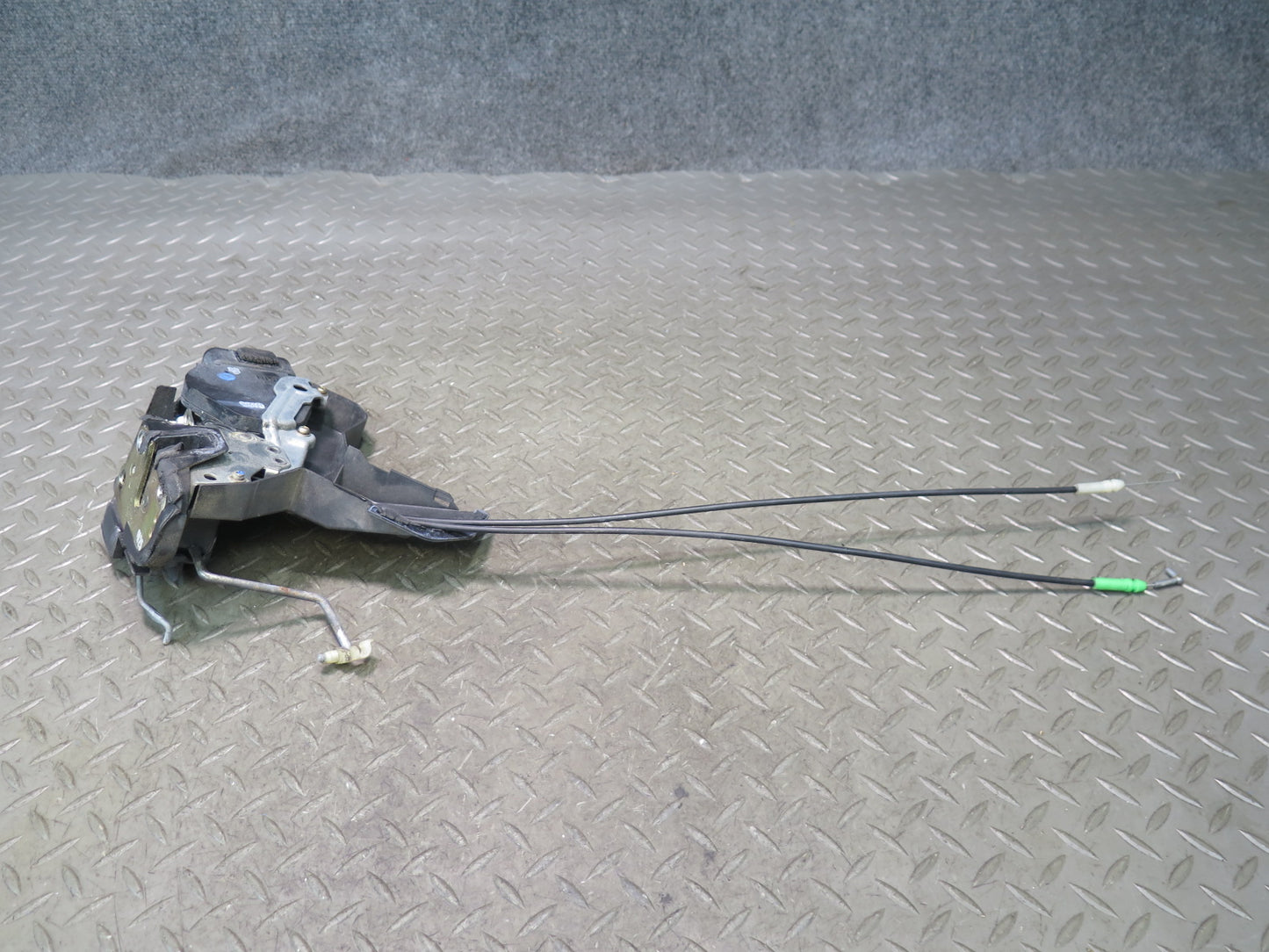 00-05 Toyota MR2 Spyder ZZW30L Right Door Lock Latch Actuator OEM