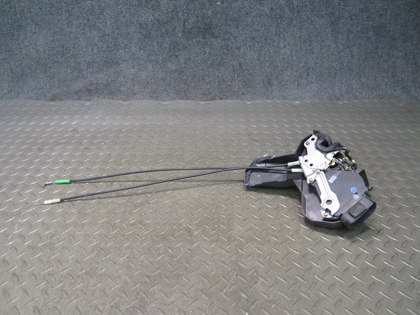 00-05 Toyota MR2 Spyder ZZW30L Right Door Lock Latch Actuator OEM
