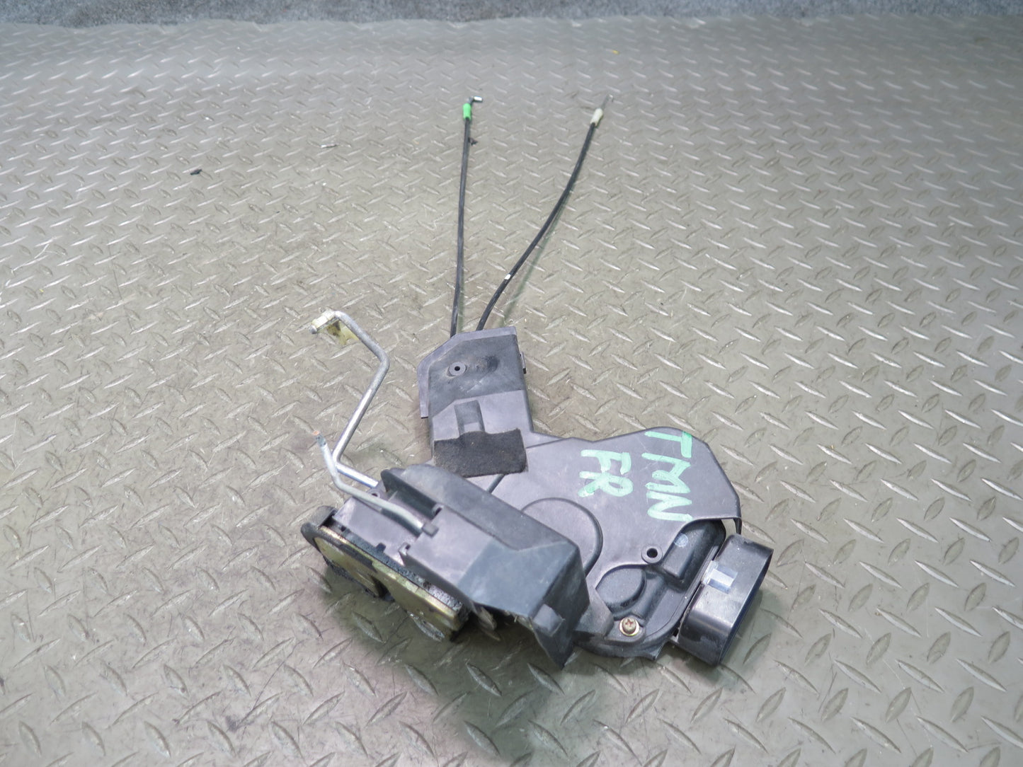 00-05 Toyota MR2 Spyder ZZW30L Right Door Lock Latch Actuator OEM