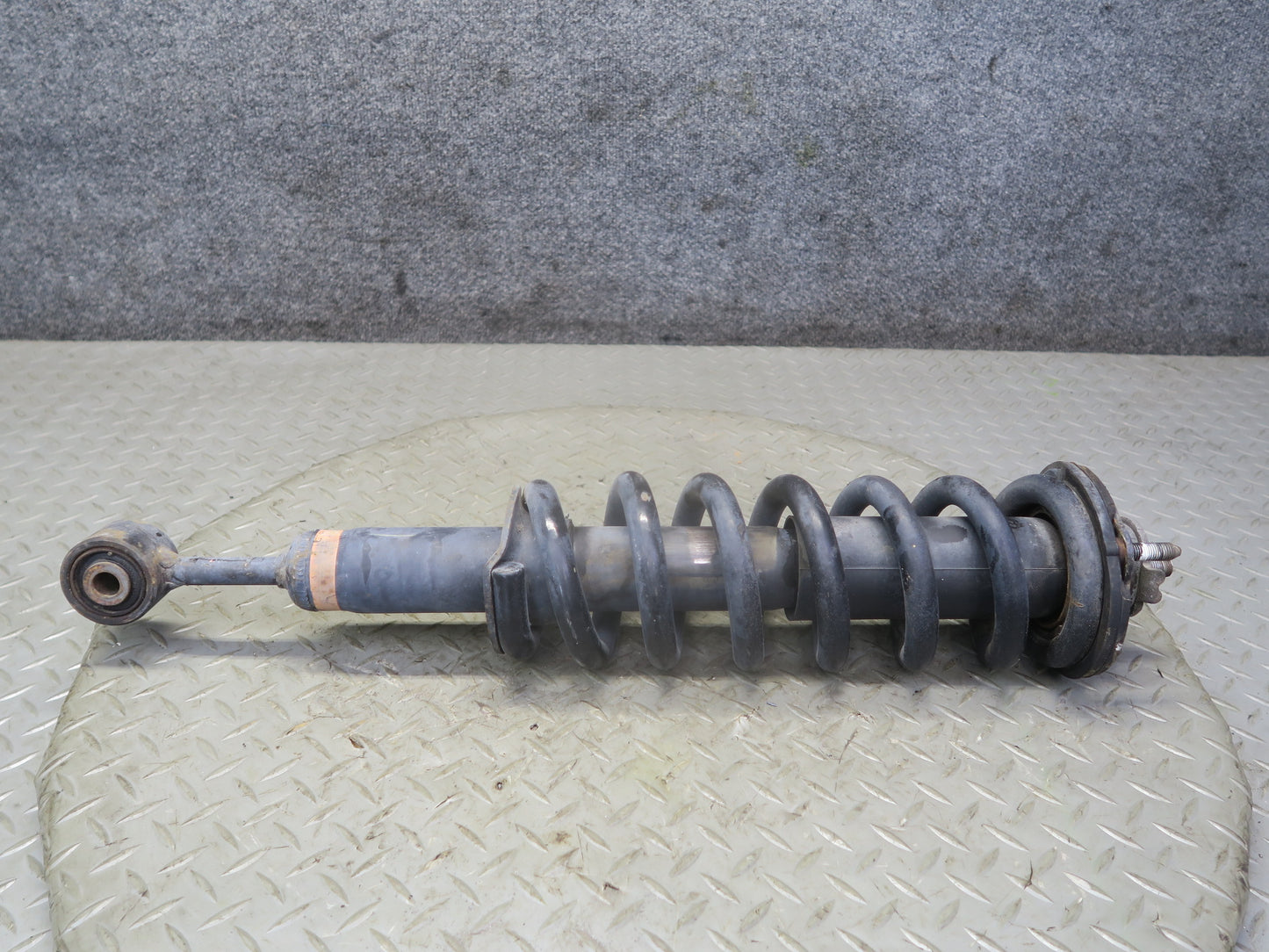 2010-2013 Lexus URJ150L GX460 AWD Front Left Right Strut Shock Absorber Set of 2