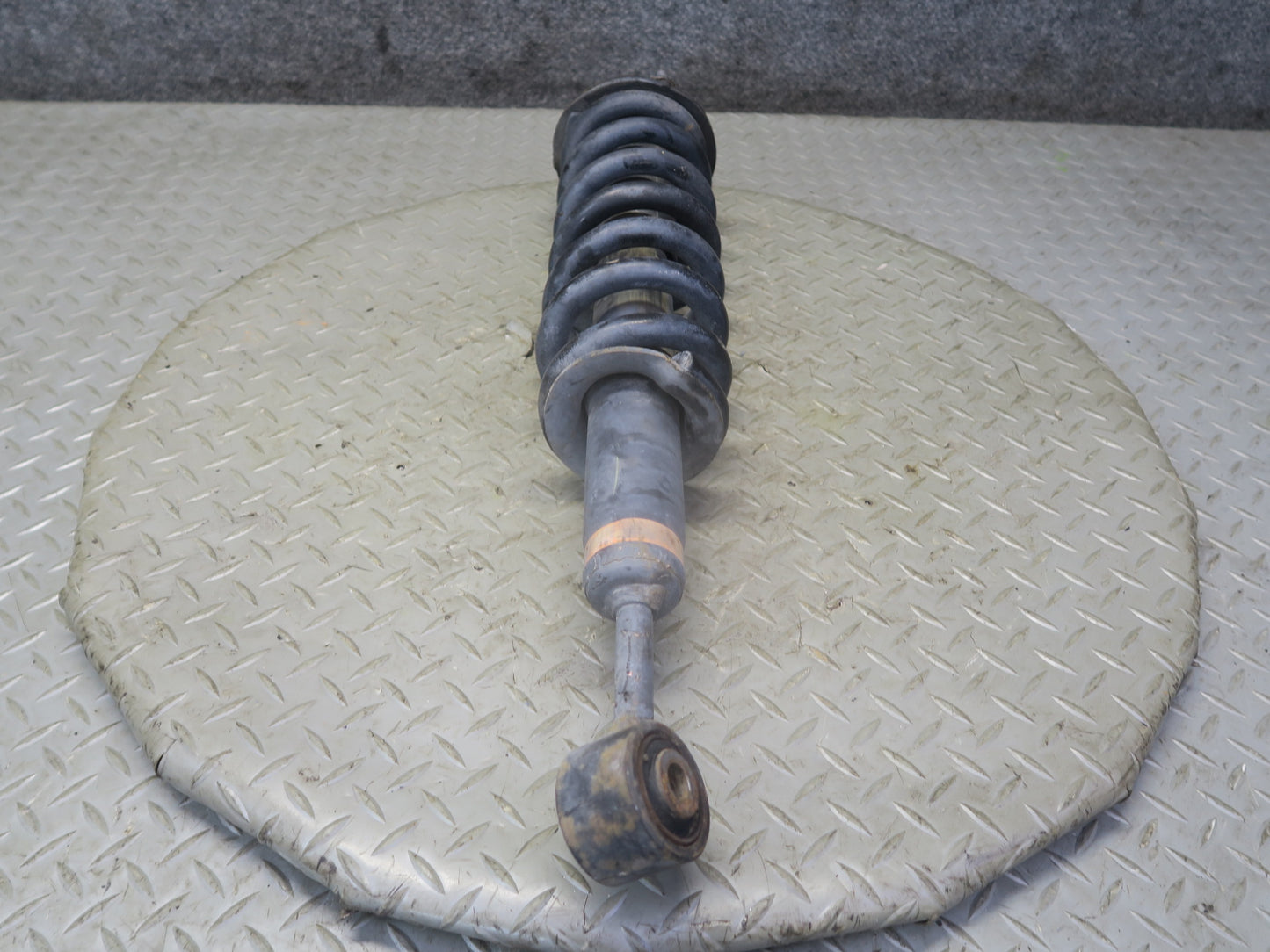 2010-2013 Lexus URJ150L GX460 AWD Front Left Right Strut Shock Absorber Set of 2
