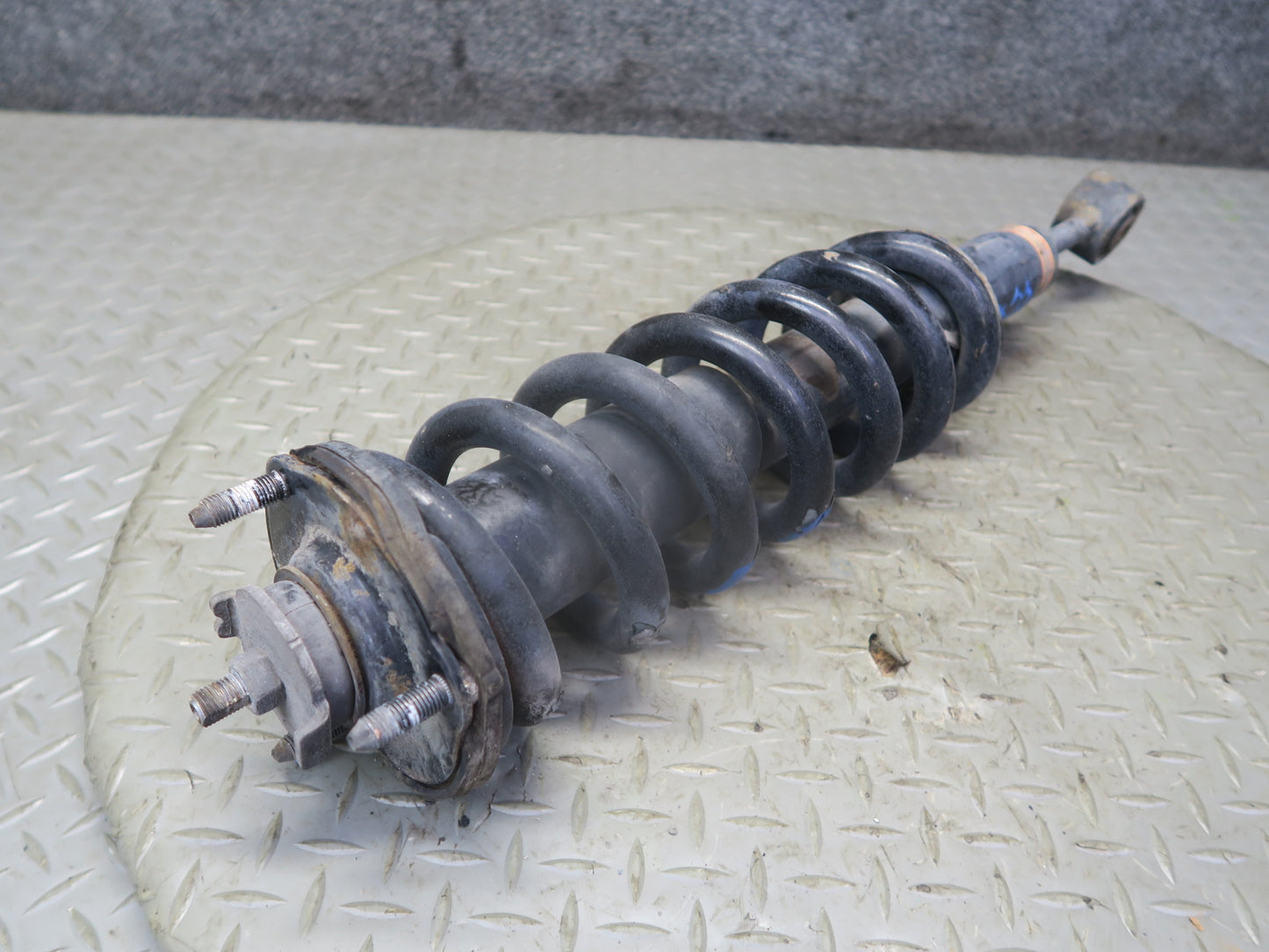 2010-2013 Lexus URJ150L GX460 AWD Front Left Right Strut Shock Absorber Set of 2