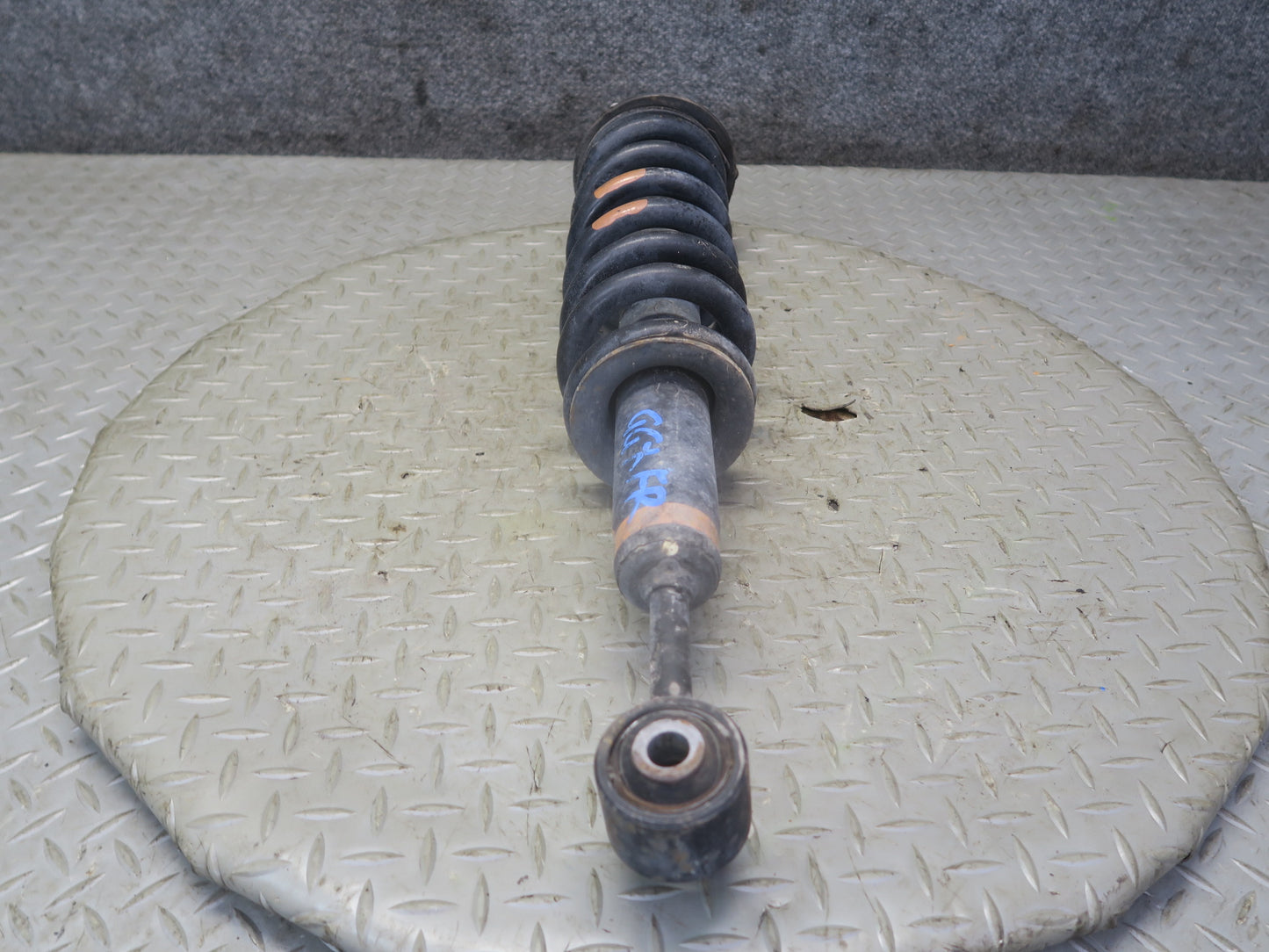 2010-2013 Lexus URJ150L GX460 AWD Front Left Right Strut Shock Absorber Set of 2