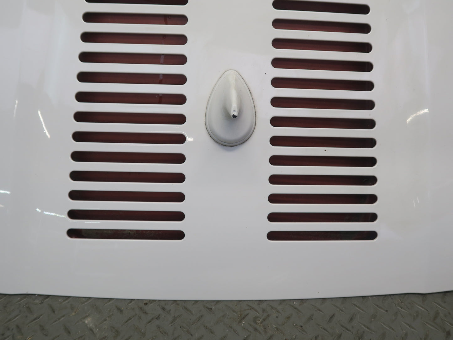 00-05 Toyota MR2 Spyder ZZW30L Rear Trunk Lid Engine Shell Panel Cover White OEM