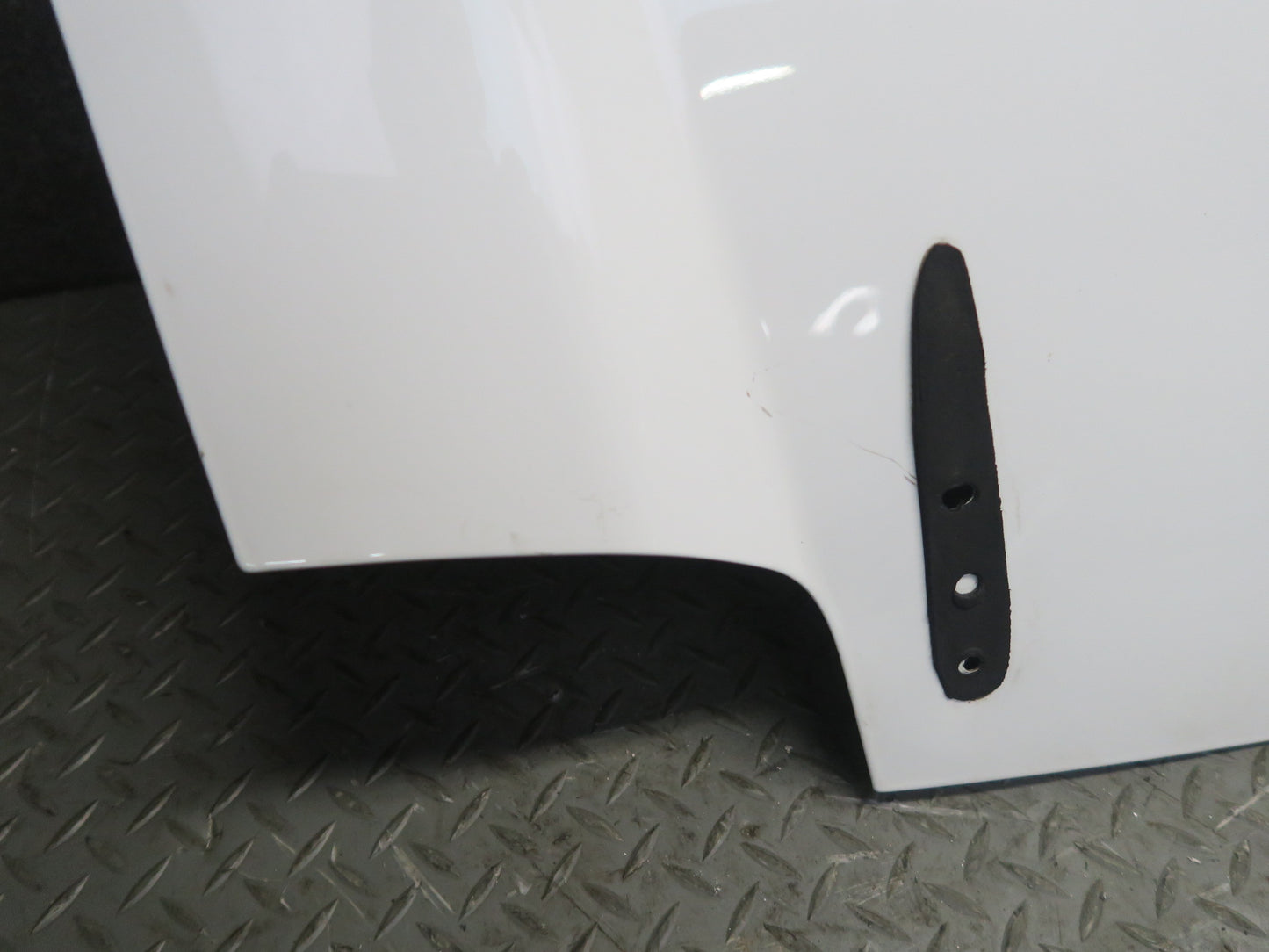 00-05 Toyota MR2 Spyder ZZW30L Rear Trunk Lid Engine Shell Panel Cover White OEM