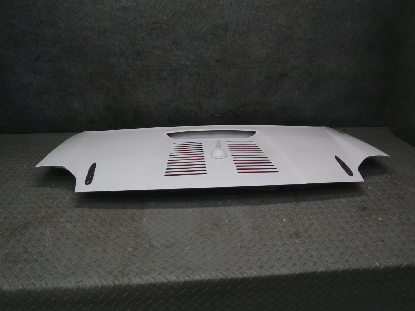 00-05 Toyota MR2 Spyder ZZW30L Rear Trunk Lid Engine Shell Panel Cover White OEM