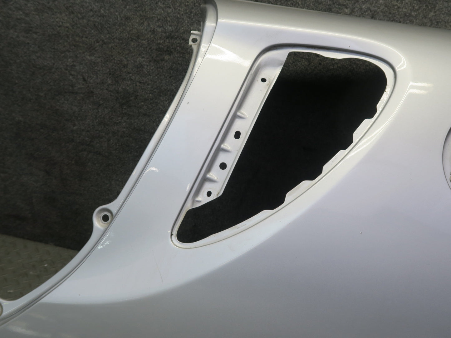00-05 Toyota MR2 Spyder ZZW30L Rear Left Quarter Shell Cover Panel Silver OEM