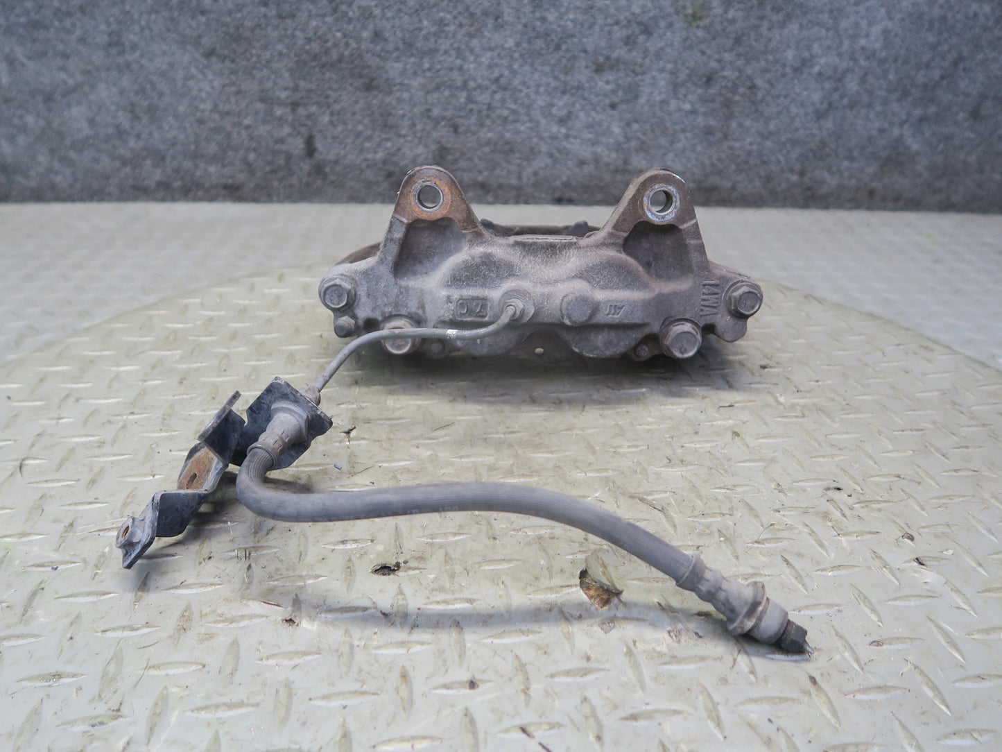 2010-2023 Lexus URJ150L GX460 AWD Front Left & Right Side Brake Caliper Set of 2