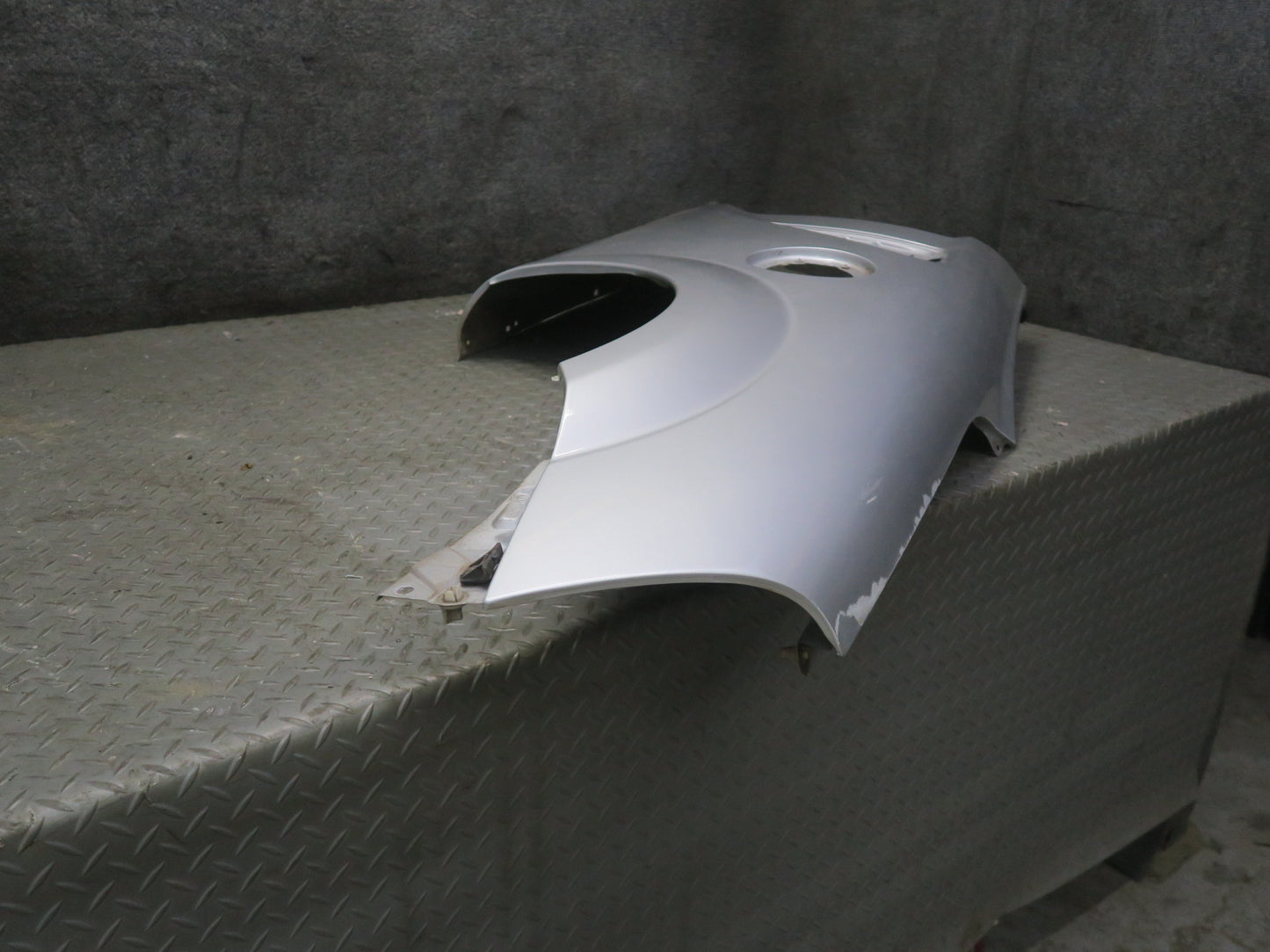 00-05 Toyota MR2 Spyder ZZW30L Rear Left Quarter Shell Cover Panel Silver OEM