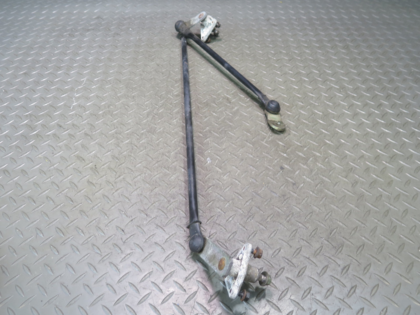 00-05 Toyota MR2 Spyder ZZW30L Windshield Wiper Transmission Linkage w Motor OEM