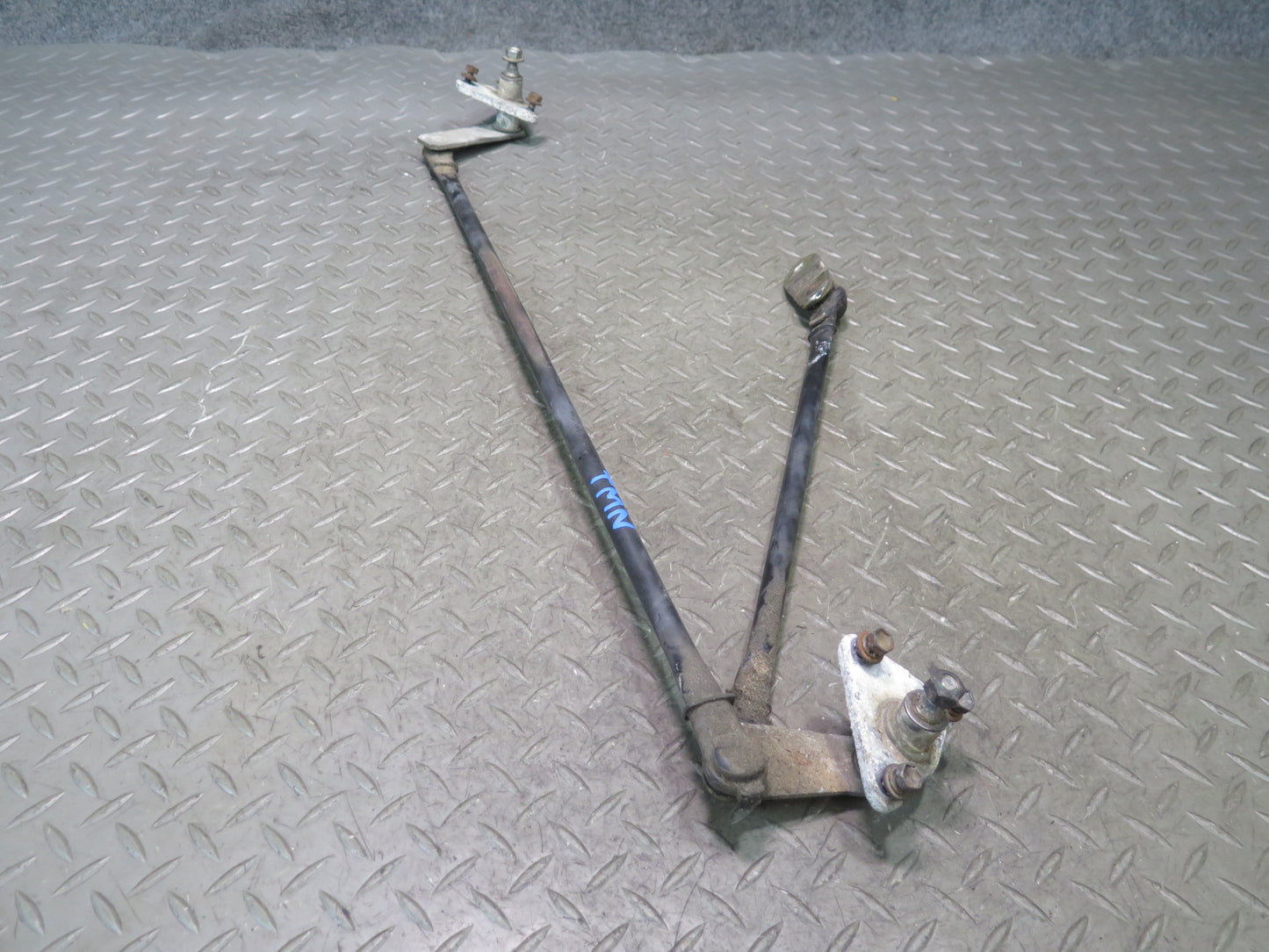 00-05 Toyota MR2 Spyder ZZW30L Windshield Wiper Transmission Linkage w Motor OEM