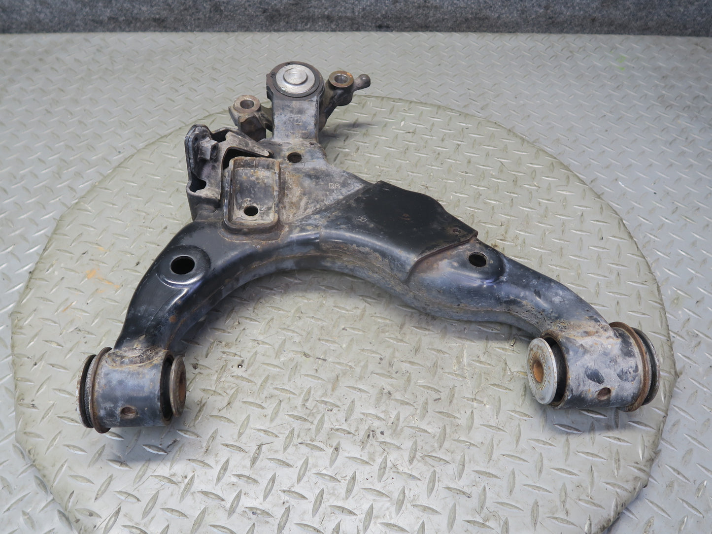 2010-2013 Lexus URJ150L GX460 AWD Front Right Side Suspension Lower Control Arm