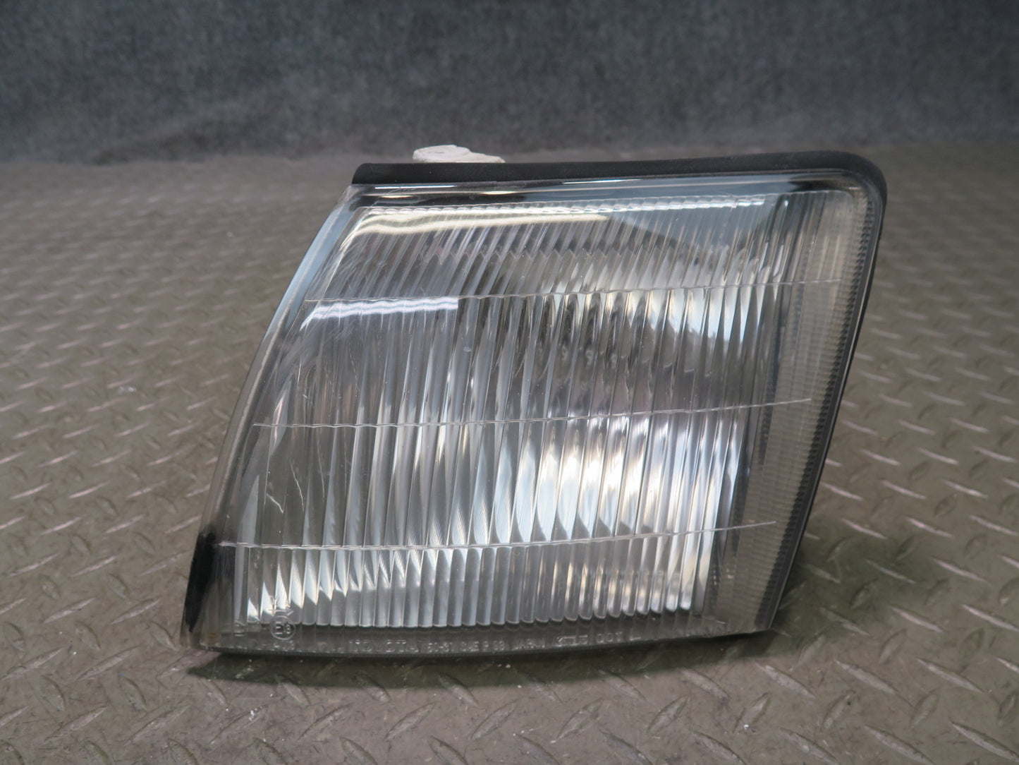 95-97 Toyota Celsior UCF20 RHD Front Left Corner Turn Signal Light Lamp OEM
