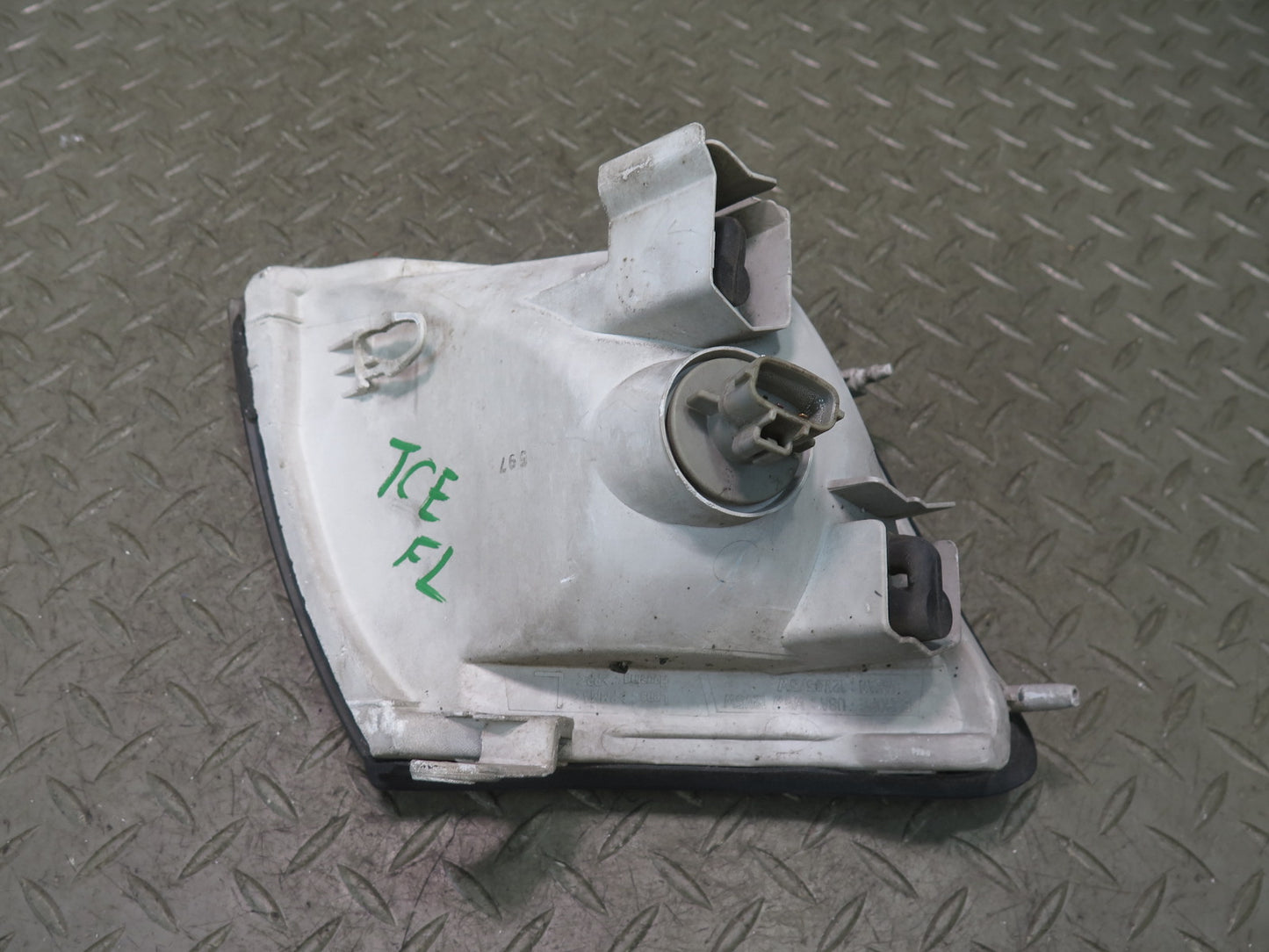 95-97 Toyota Celsior UCF20 RHD Front Left Corner Turn Signal Light Lamp OEM