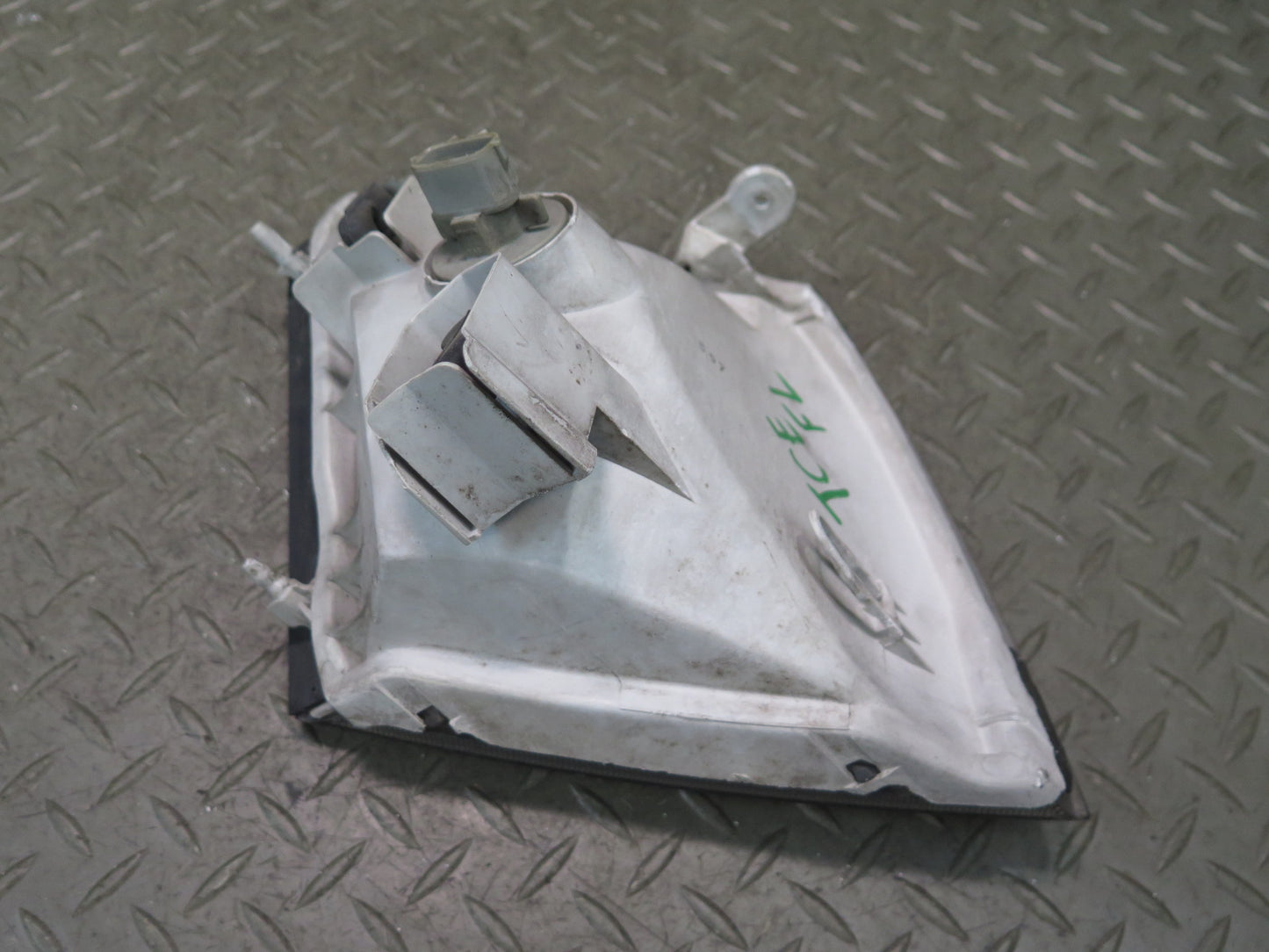 95-97 Toyota Celsior UCF20 RHD Front Left Corner Turn Signal Light Lamp OEM