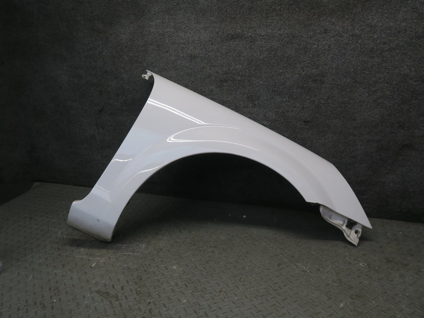 00-05 Toyota MR2 Spyder ZZW30L Front Right Fender Shell Panel Cover White OEM