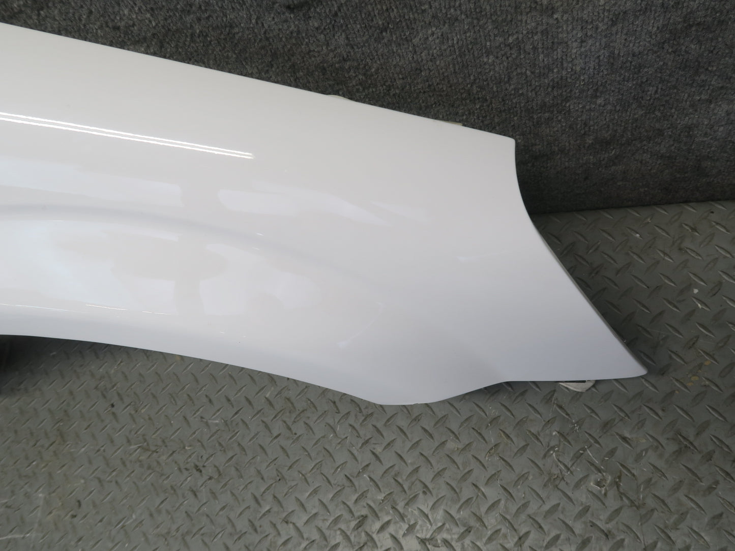 00-05 Toyota MR2 Spyder ZZW30L Front Right Fender Shell Panel Cover White OEM