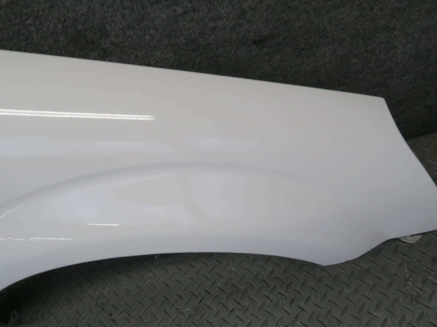 00-05 Toyota MR2 Spyder ZZW30L Front Right Fender Shell Panel Cover White OEM