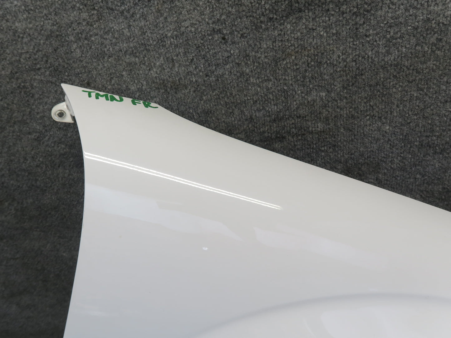 00-05 Toyota MR2 Spyder ZZW30L Front Right Fender Shell Panel Cover White OEM