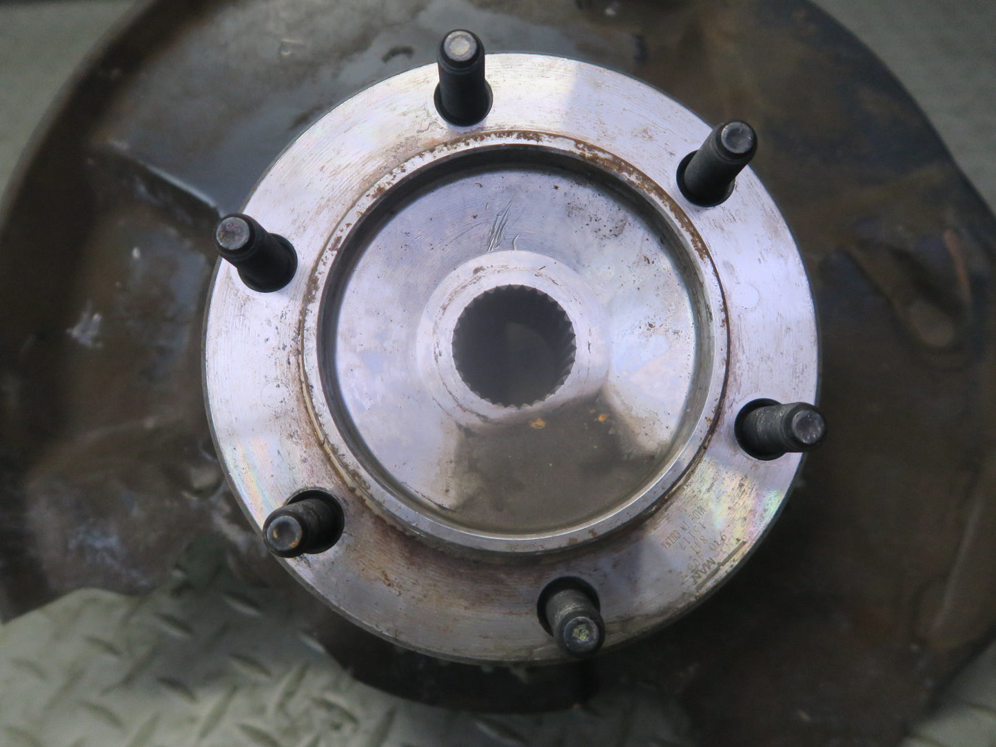 2010-2013 Lexus URJ150L GX460 AWD Front Right Side Spindle Knuckle Wheel Hub