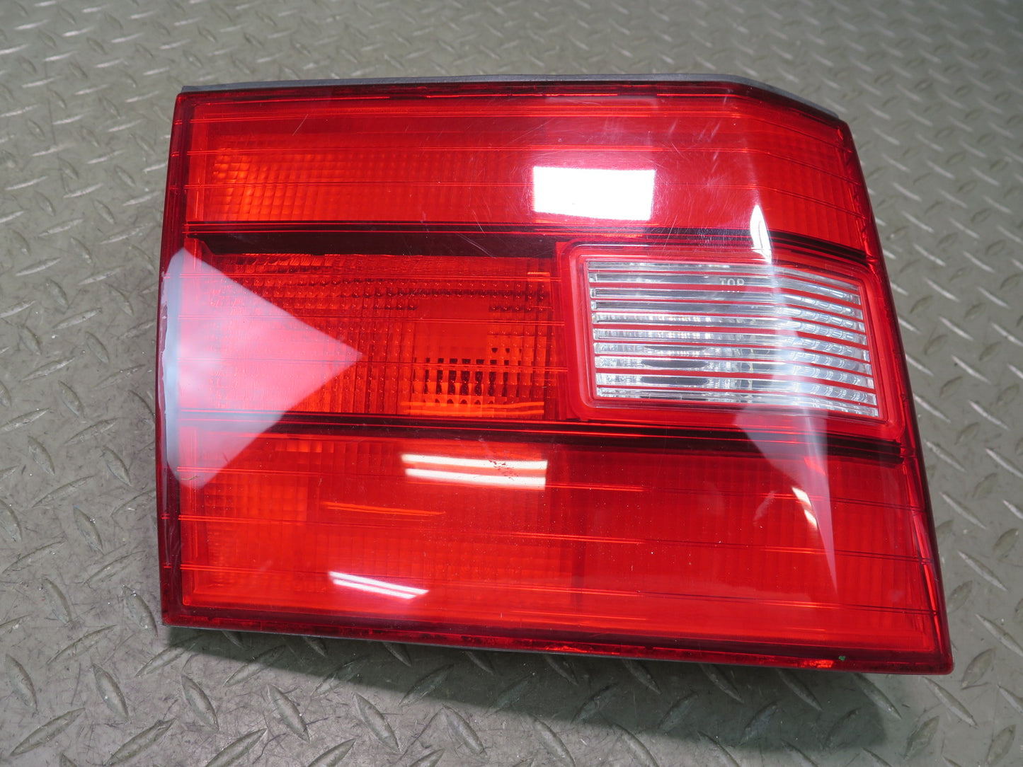 95-97 Toyota Celsior UCF20 RHD Rear Left Inner Tail Light Lamp 81498-50020 OEM