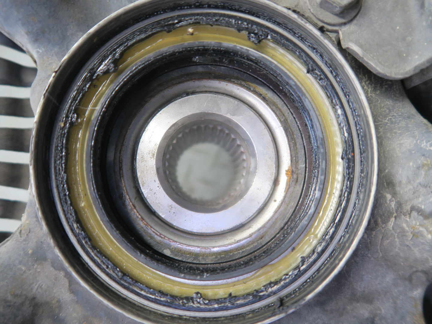 2010-2013 Lexus URJ150L GX460 AWD Front Right Side Spindle Knuckle Wheel Hub