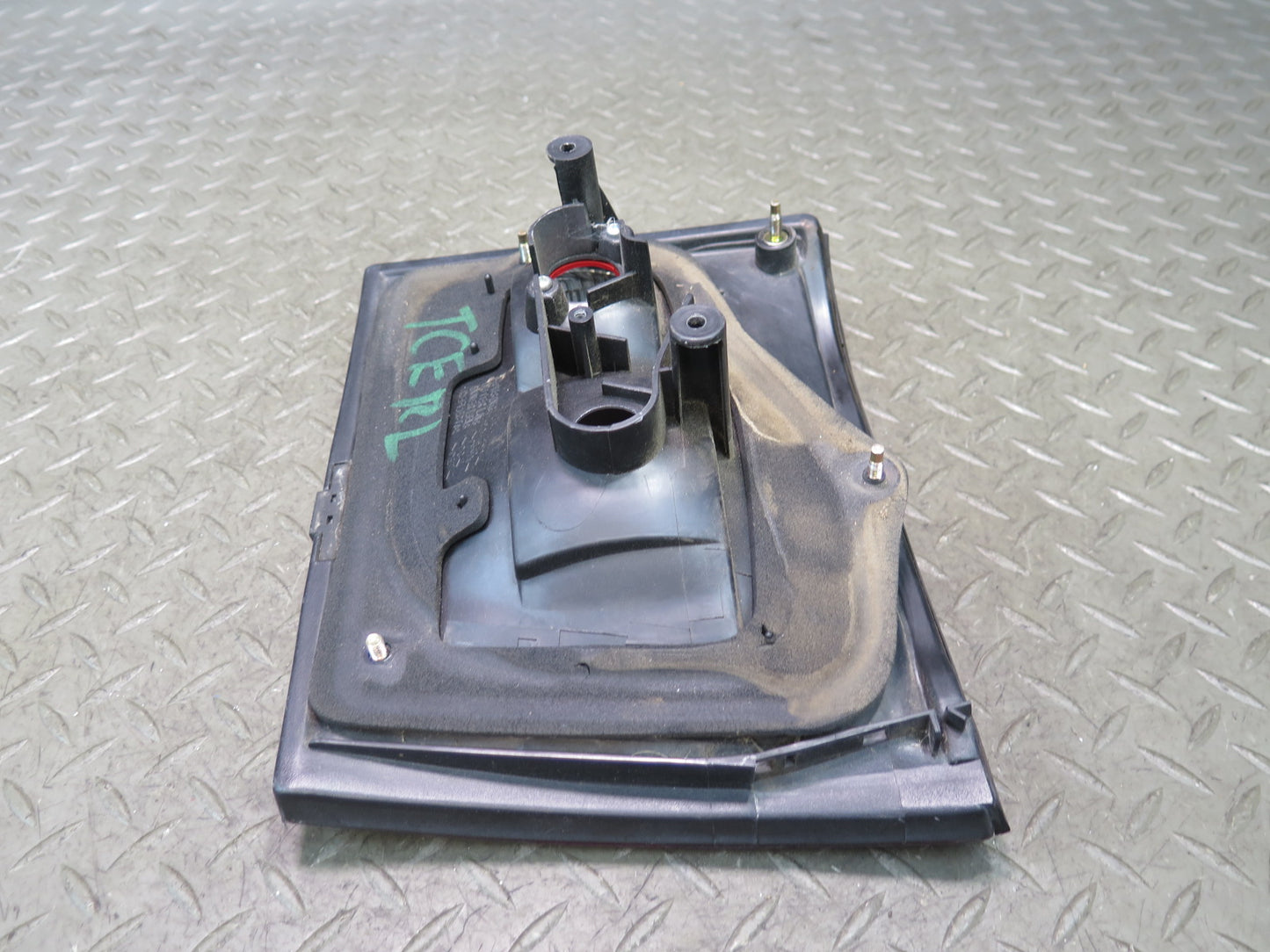 95-97 Toyota Celsior UCF20 RHD Rear Left Inner Tail Light Lamp 81498-50020 OEM