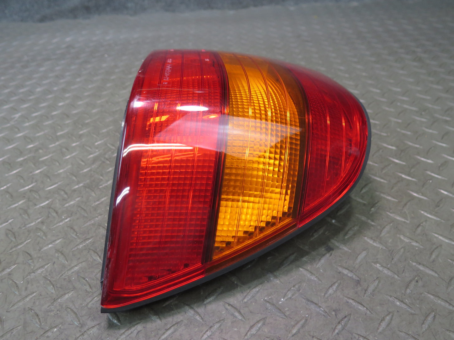 95-97 Toyota Celsior UCF20 RHD Rear Right Side Outer Tail Light Lamp OEM