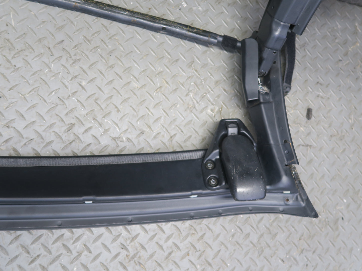 00-05 Toyota MR2 Spyder ZZW30L Convertible Soft TOP Roof Frame Panel OEM