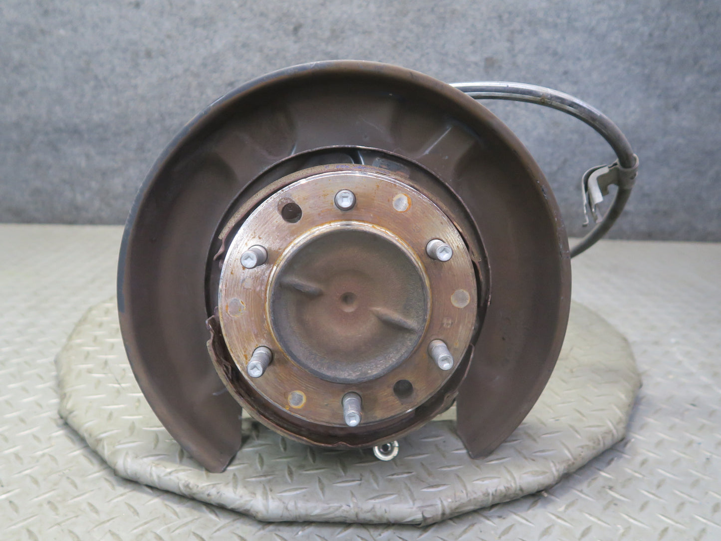 2010-2013 Lexus URJ150L GX460 AWD Rear Left Side Spindle Knuckle Wheel Hub