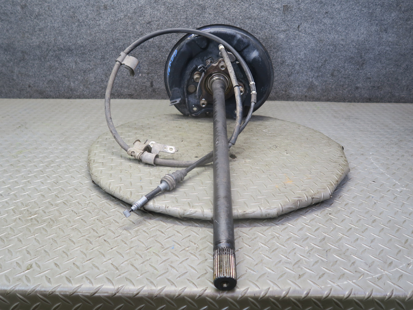 2010-2013 Lexus URJ150L GX460 AWD Rear Left Side Spindle Knuckle Wheel Hub